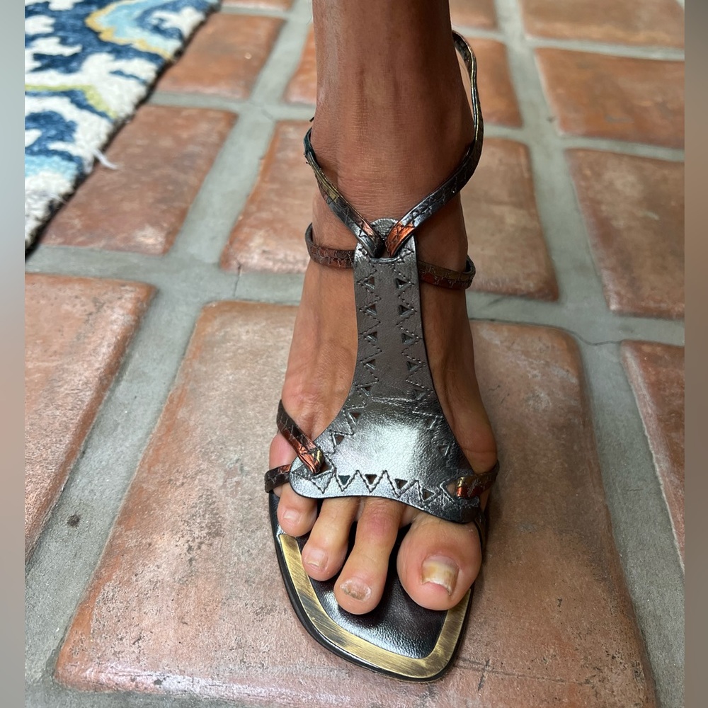 Donald Pliner Couture Square Toe Sandals Size 81/2